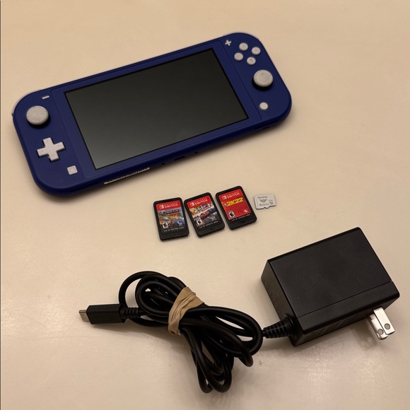 Nintendo Switch Lite 3 games 64gb Micro SD Card Bundle